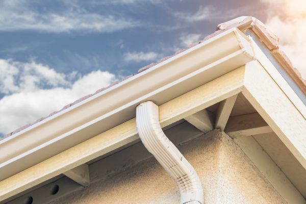 Seamless Gutter Replacement in Hiawassee
