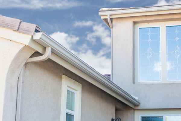 Continuous Gutter Installation in Hiawassee